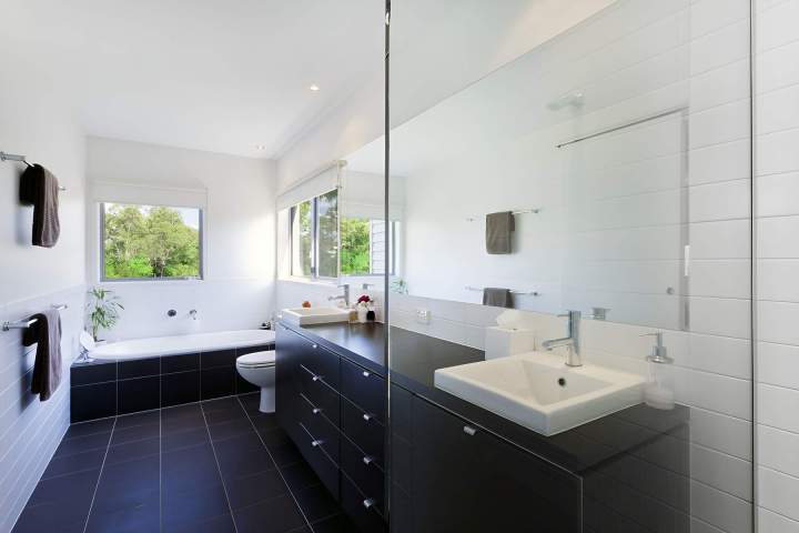 Salle de bains moderne Bois-le-Roi